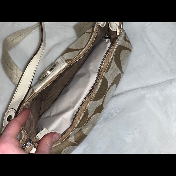 Coach Cross Body Monogram Bag - Picture 3 of 3